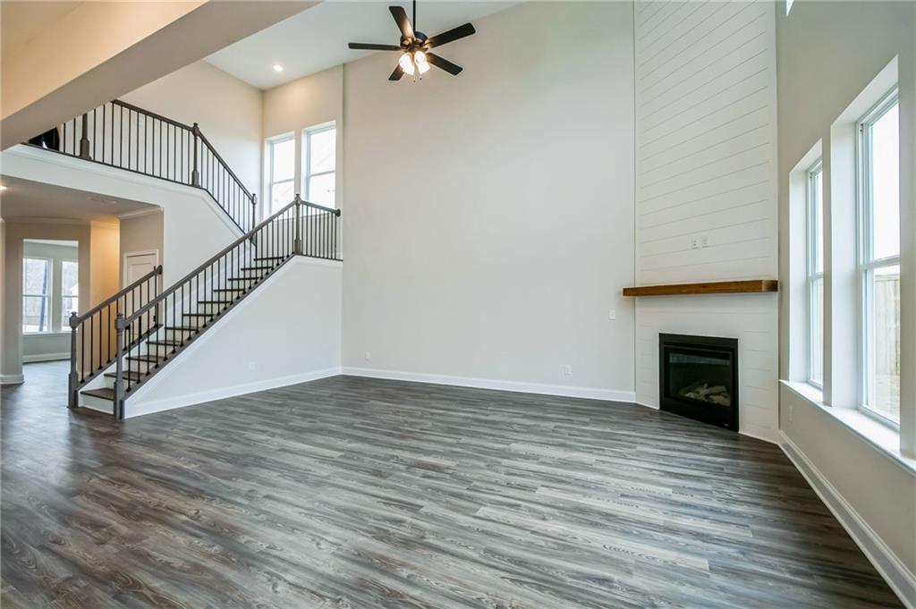 153 Barton Springs Property Photo 5