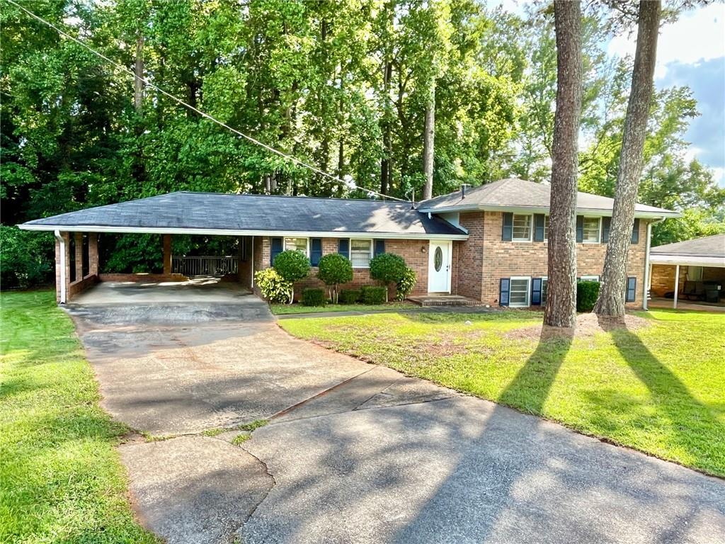 512 Donwood Lane Sw Property Photo 1