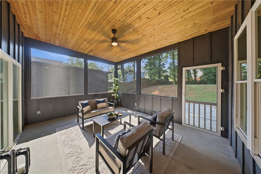 1378 Gus Thornhill Jr Drive Property Photo 28