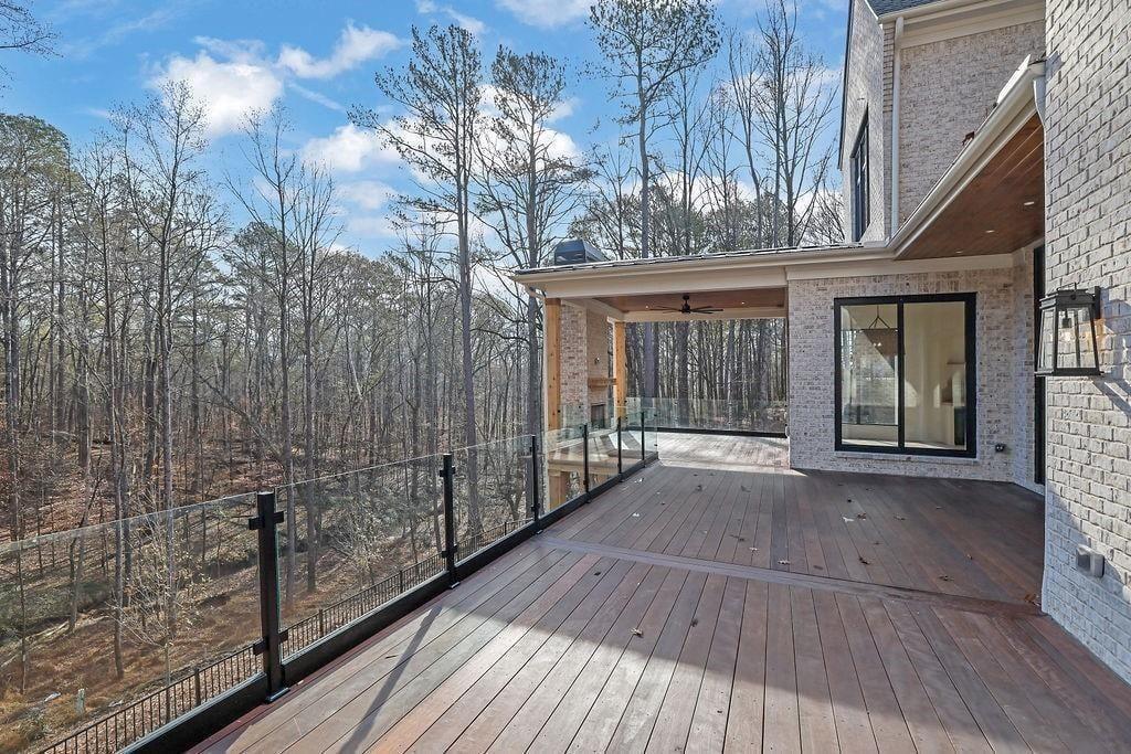 135 Oak Leaf Trail Property Photo 28