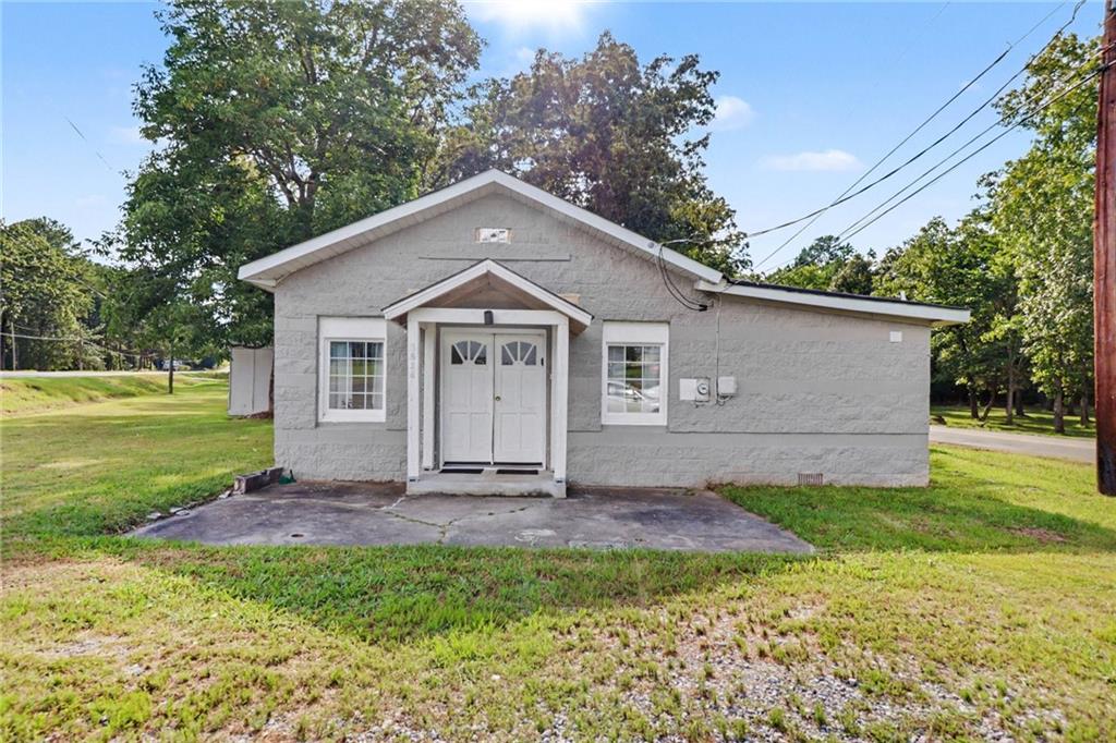 3614 Blacks Bluff Road SW Property Photo 1