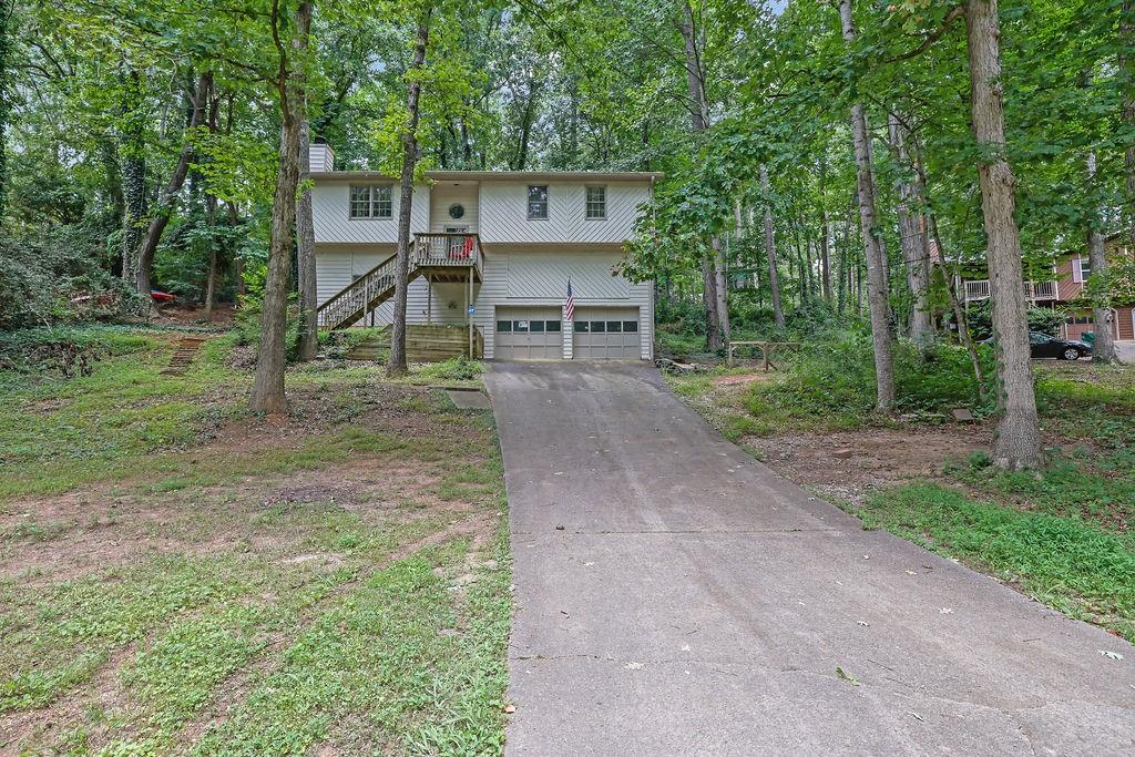 131 Little Brook Drive Property Photo 1