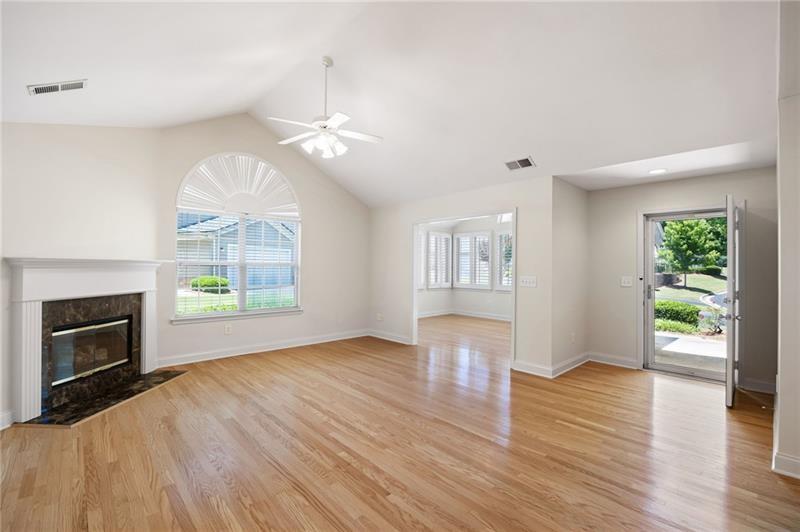 5276 Stone Village Circle Unit 8 Property Photo 3