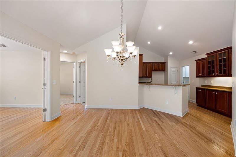 5276 Stone Village Circle Unit 8 Property Photo 6