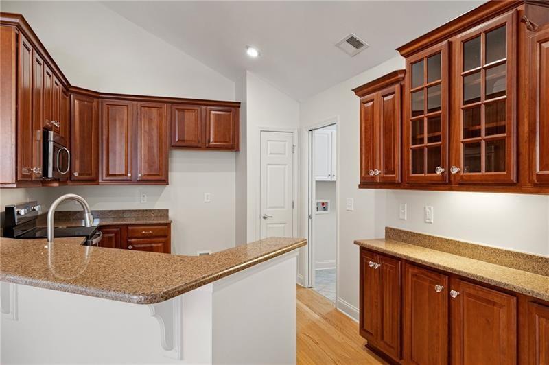 5276 Stone Village Circle Unit 8 Property Photo 9