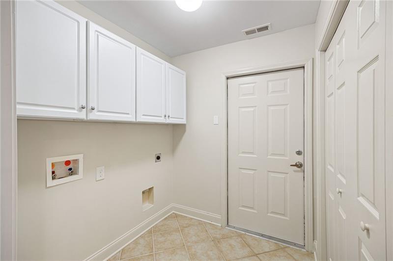 5276 Stone Village Circle Unit 8 Property Photo 13