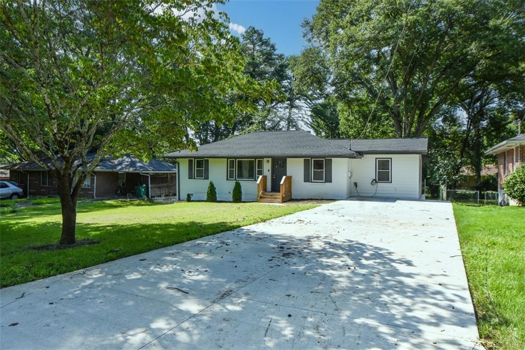 2805 Long Way Property Photo 5