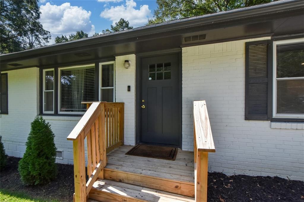 2805 Long Way Property Photo 6