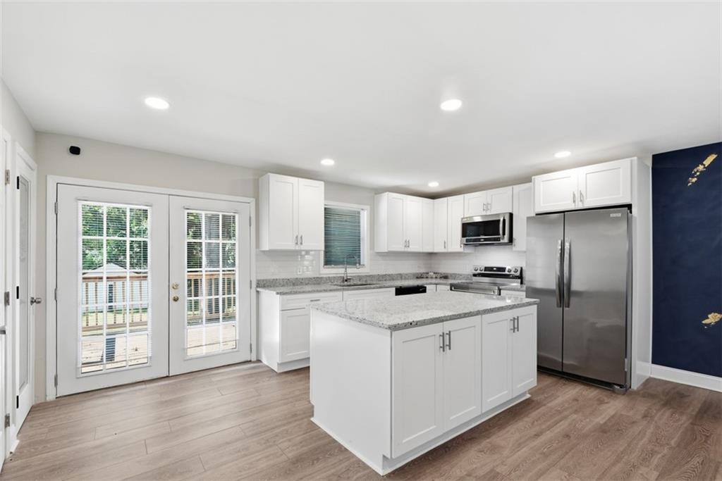 2805 Long Way Property Photo 17
