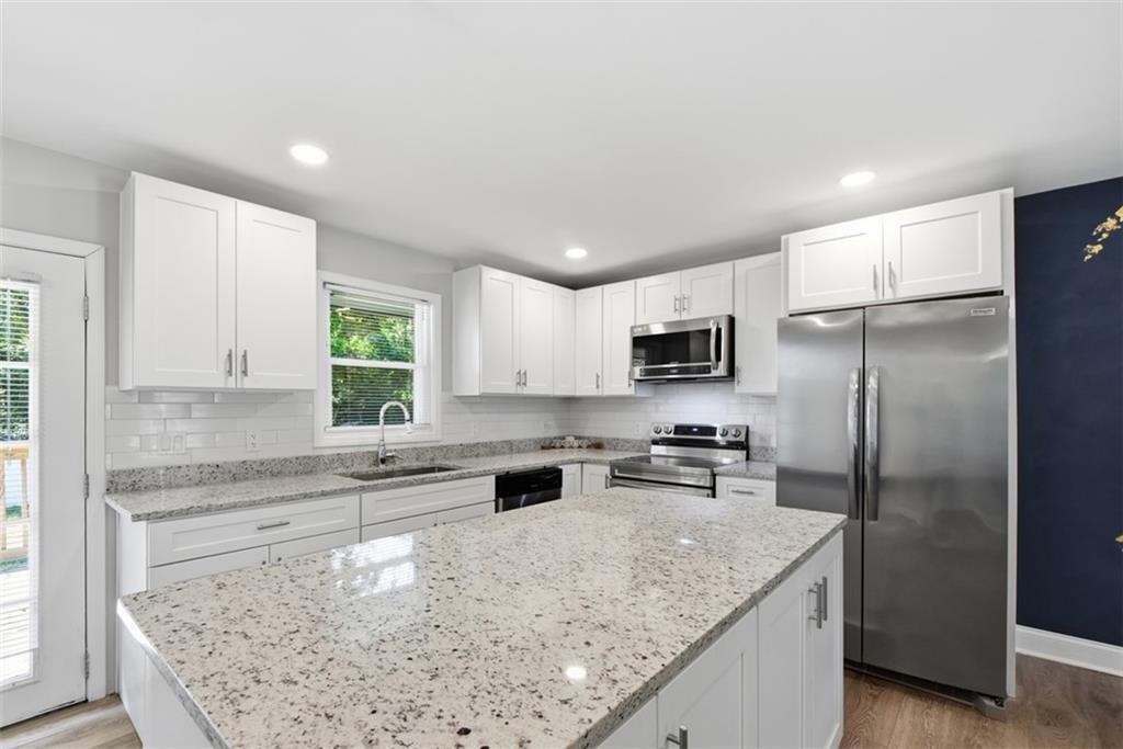 2805 Long Way Property Photo 18