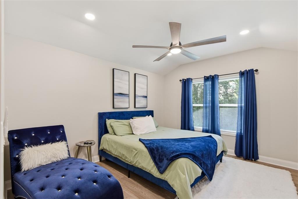 2805 Long Way Property Photo 23