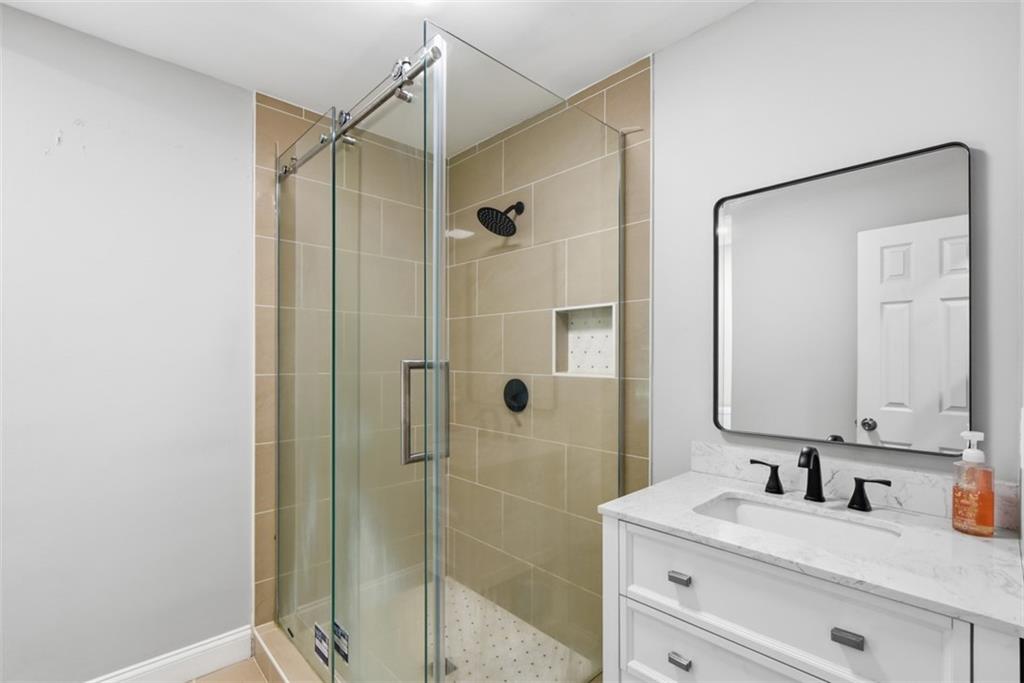 2805 Long Way Property Photo 25