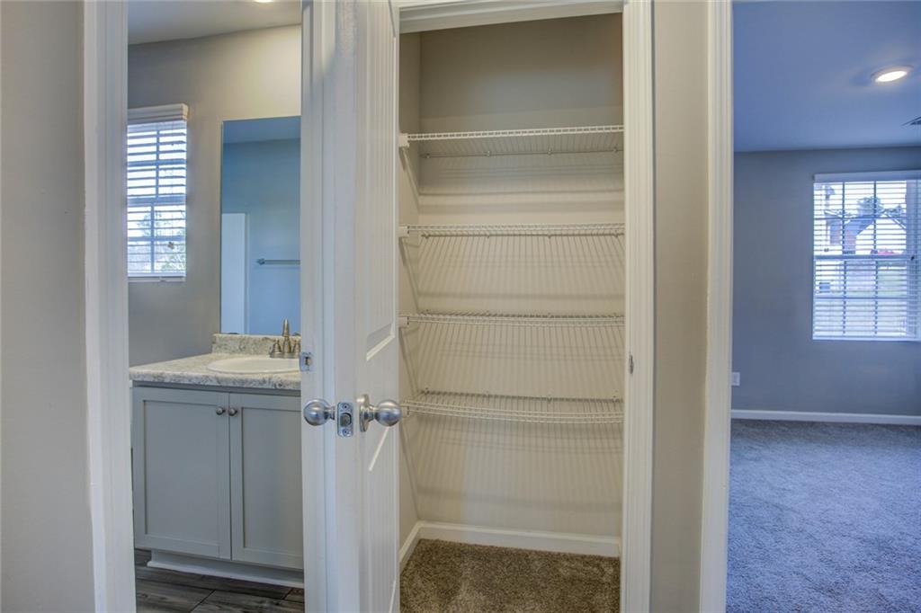 2502 Fraggle Roc Property Photo 32