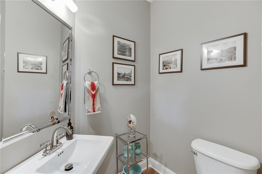2758 Pathview Drive Property Photo 25
