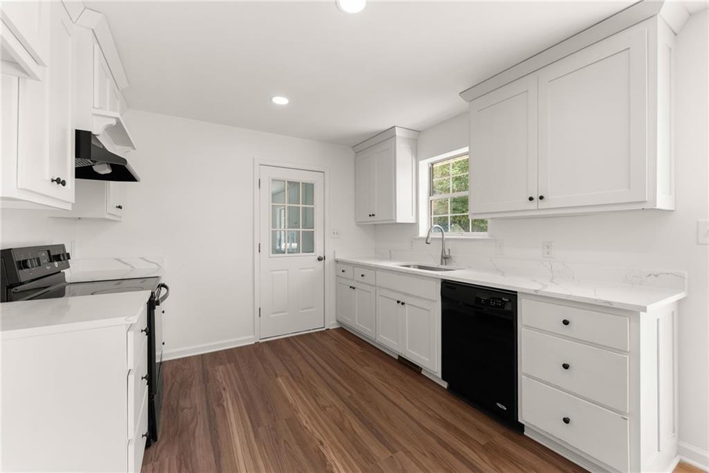 5820 Steve Black Road Property Photo 15