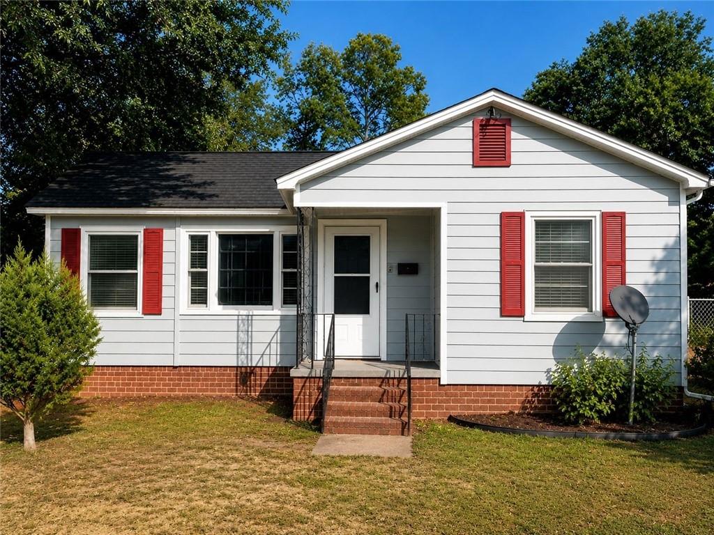 1540 Burton Avenue Property Photo 1