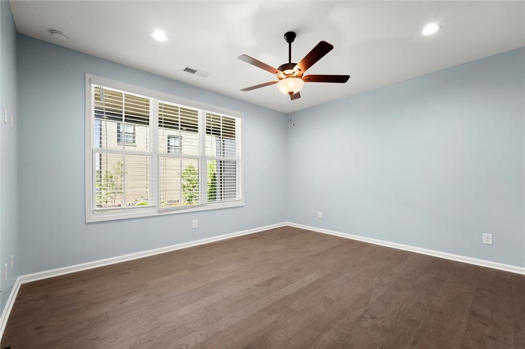 6460 Cortland Walk Property Photo 13