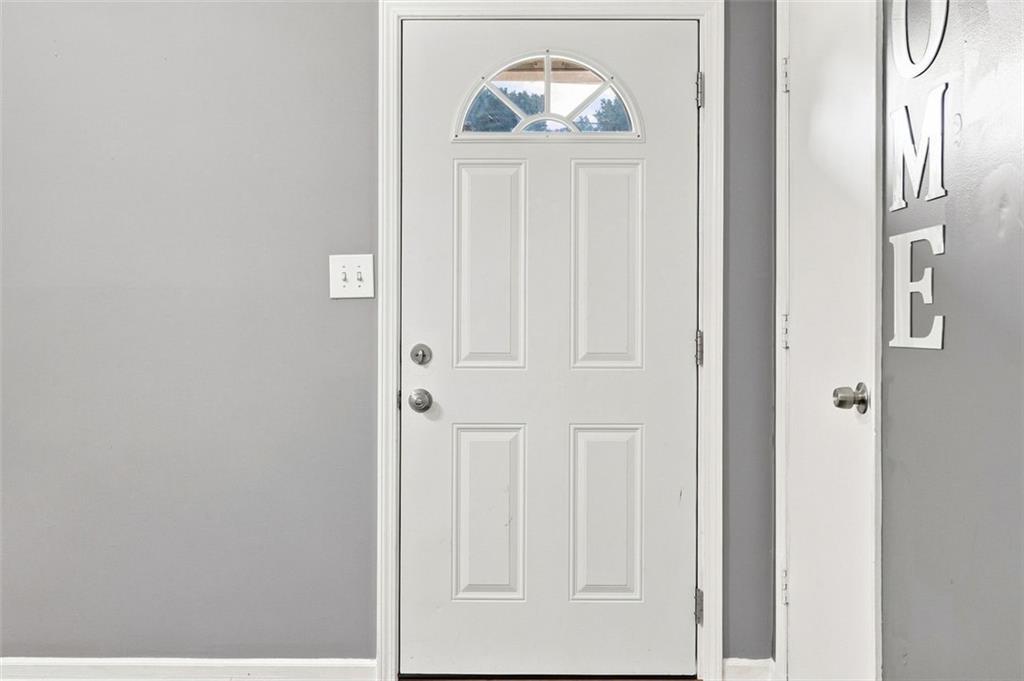 1465 E Highpoint Drive Property Photo 3