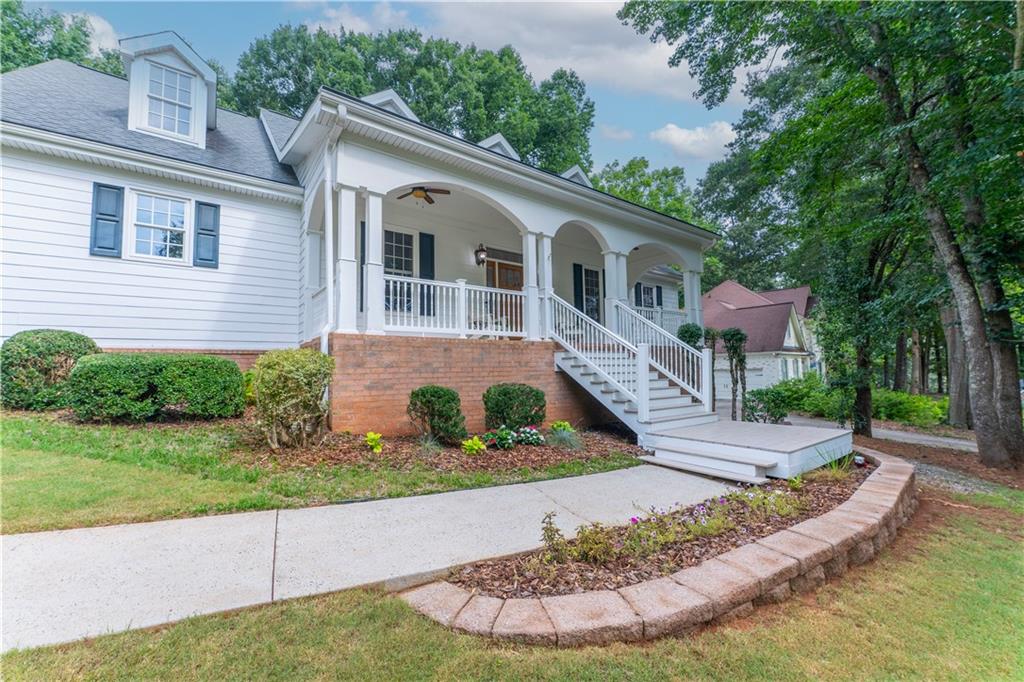 4655 Hamptons Drive Property Photo 2