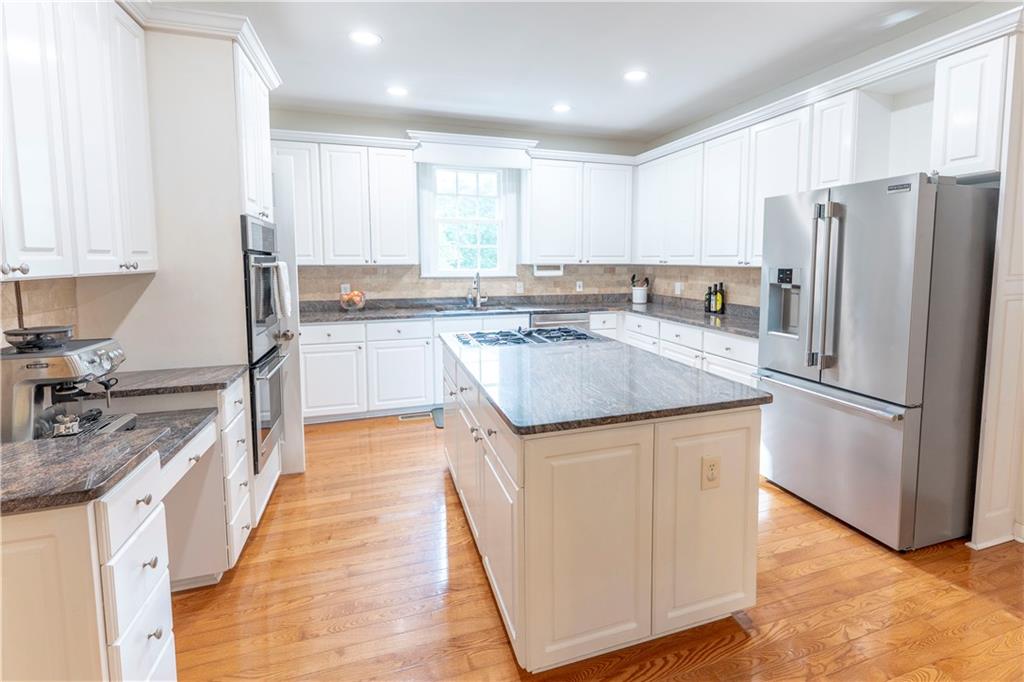 4655 Hamptons Drive Property Photo 13