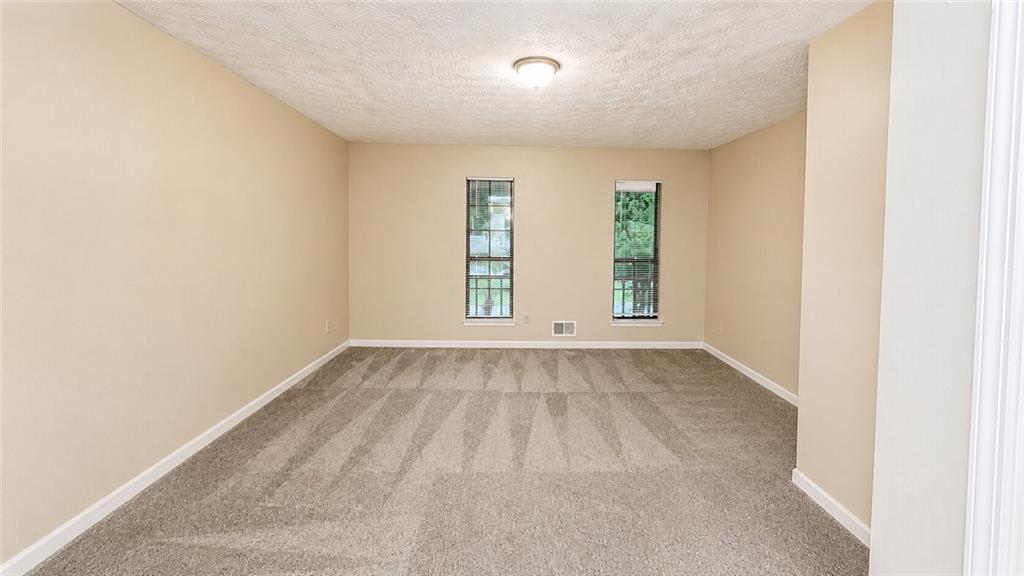 8272 Blackfoot Trail Property Photo 13