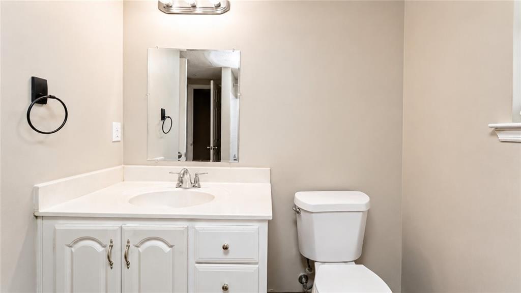 8272 Blackfoot Trail Property Photo 14