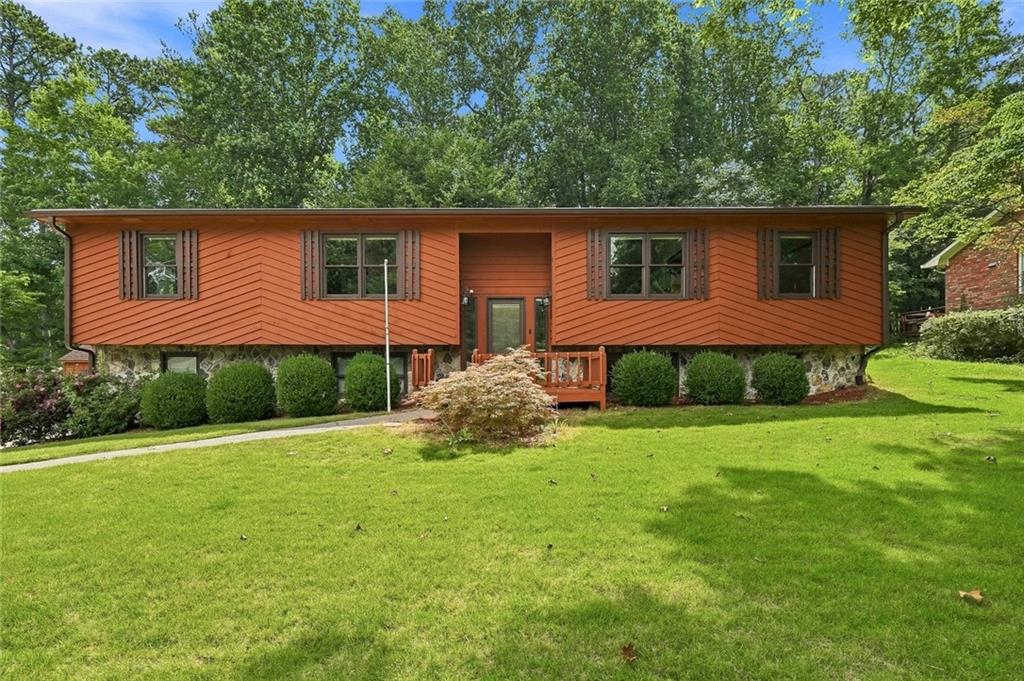 2448 Annandale Drive Property Photo 1