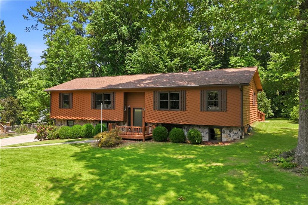 2448 Annandale Drive Property Photo 1
