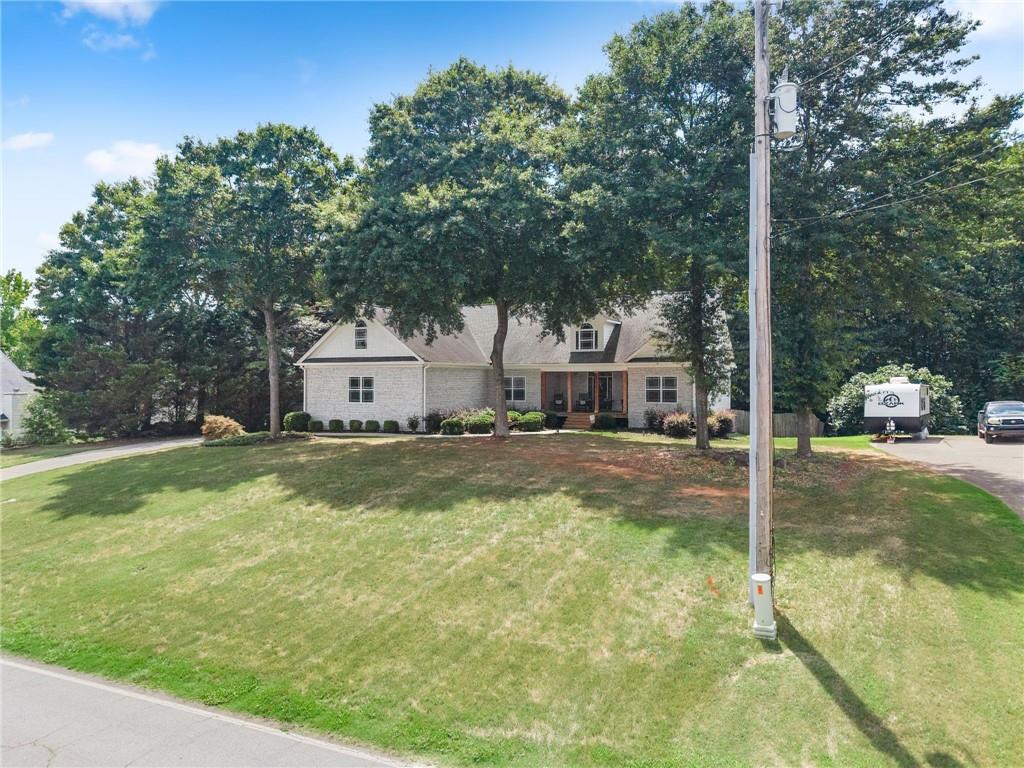 860 Lakeview Drive Property Photo 11