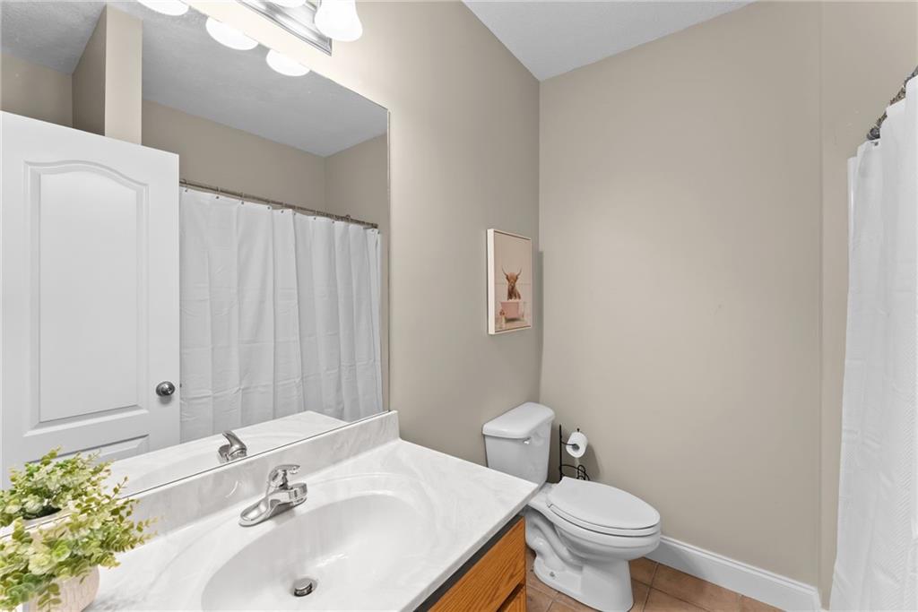 860 Lakeview Drive Property Photo 41