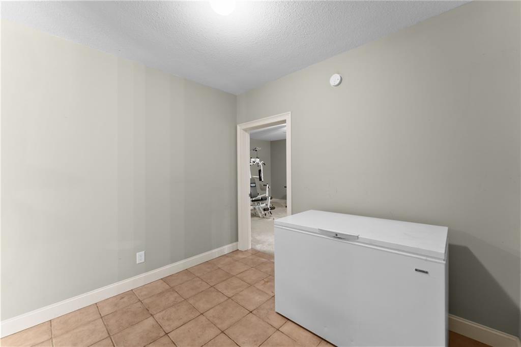 860 Lakeview Drive Property Photo 61