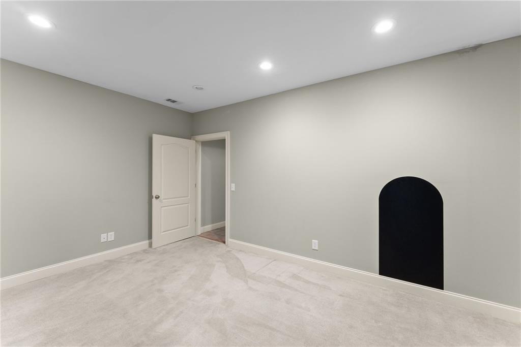860 Lakeview Drive Property Photo 63