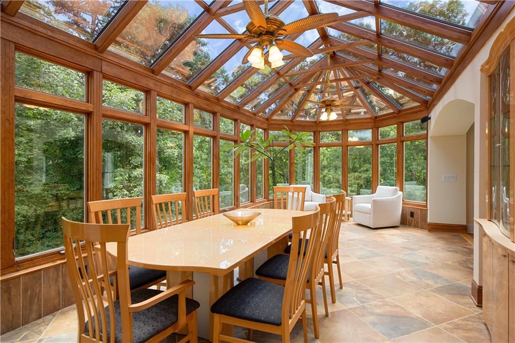 8320 Glen Lake Drive Property Photo 4