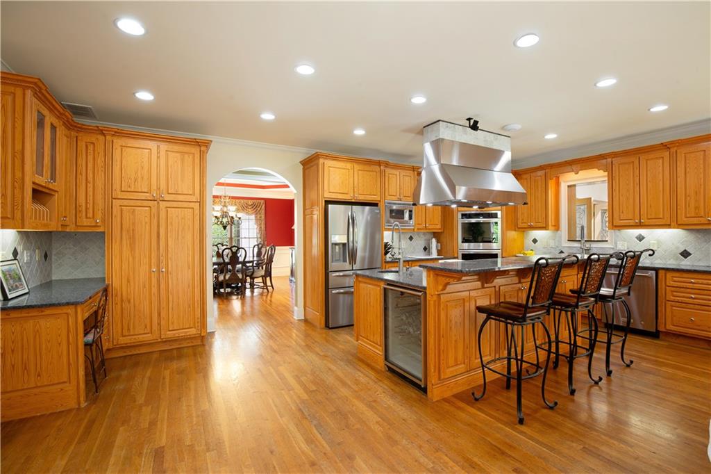 8320 Glen Lake Drive Property Photo 15