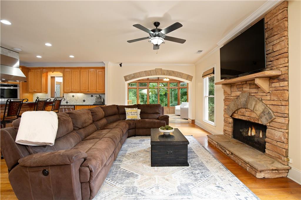 8320 Glen Lake Drive Property Photo 17