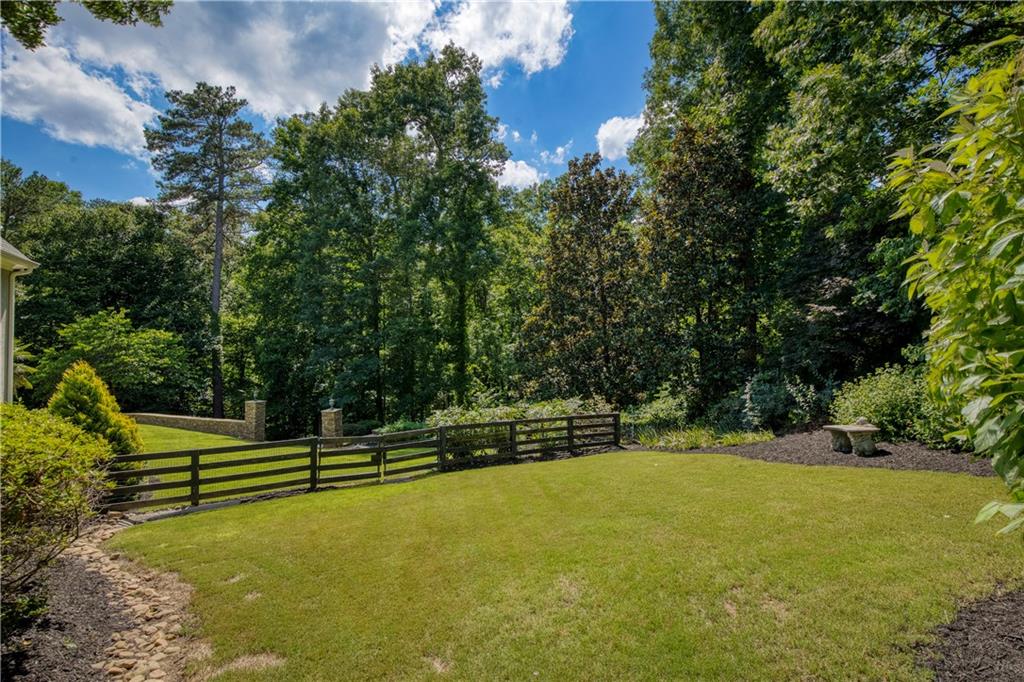 8320 Glen Lake Drive Property Photo 35