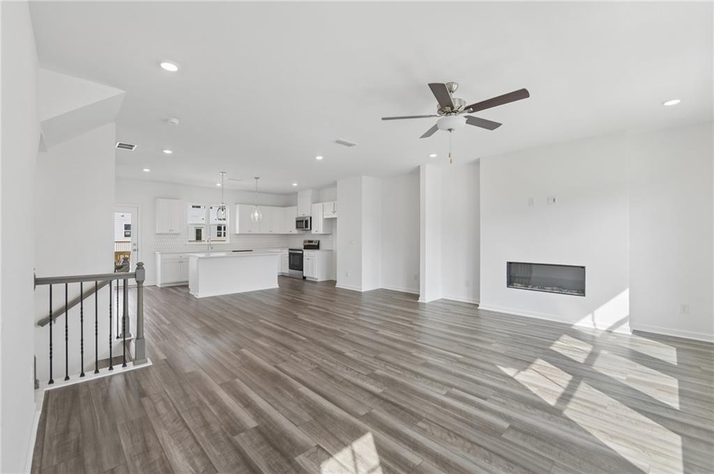 101 Epperly Way Property Photo 8