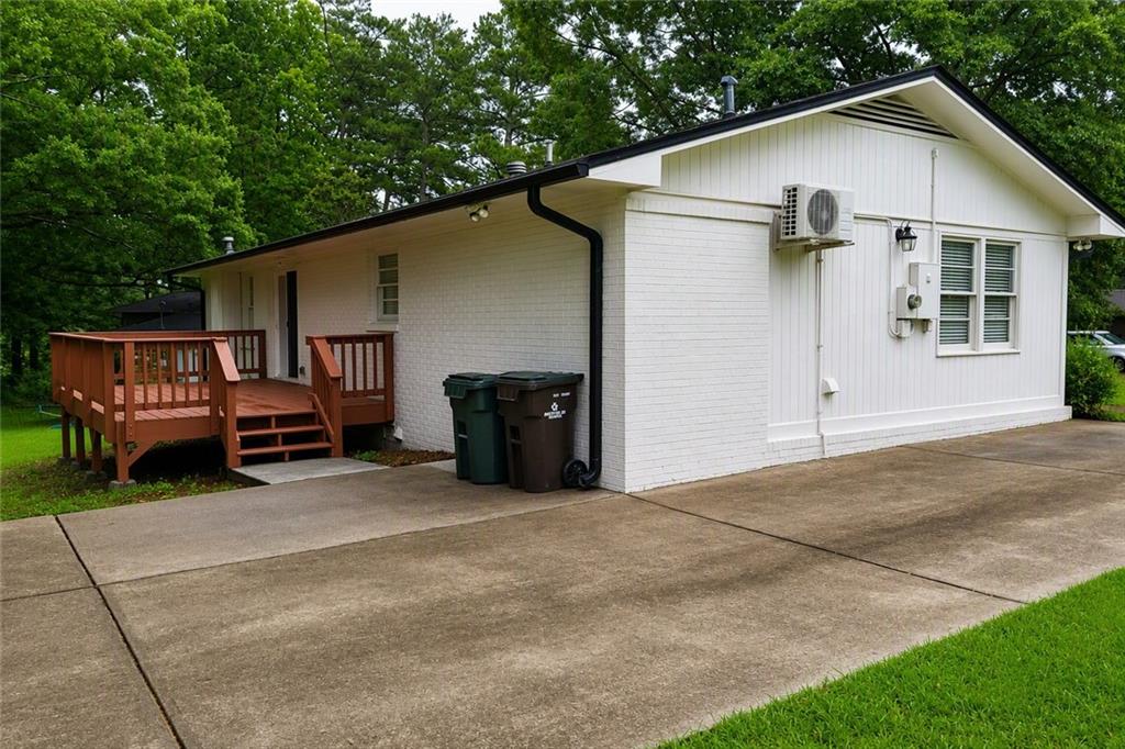 1870 Big Shanty Drive Nw Property Photo 2