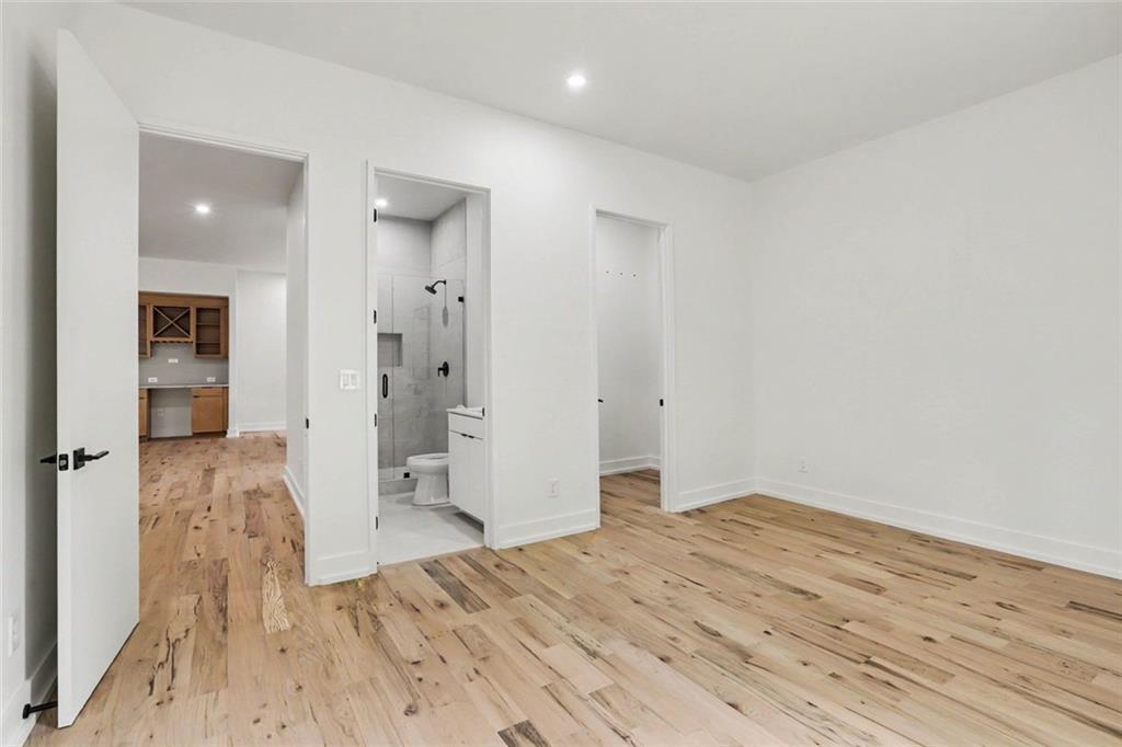 7809930 Property Photo 18