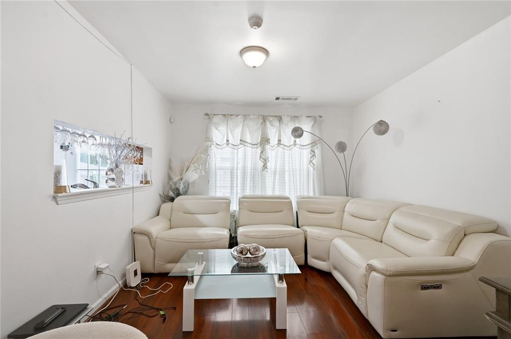 3165 Genesis Way Property Photo 6