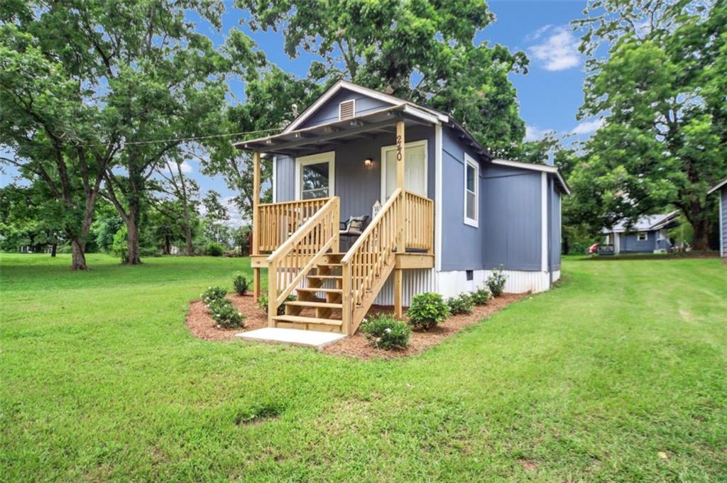 240 Jackson Street Property Photo 3