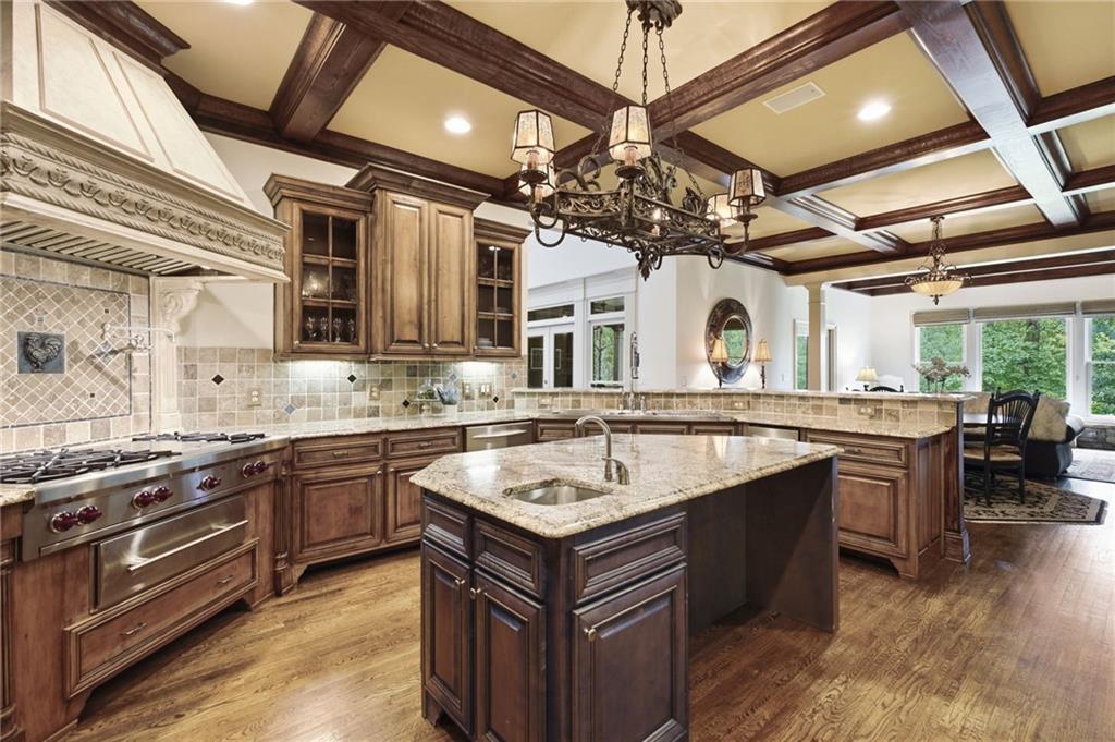 6945 Wakehurst Place Property Photo 23
