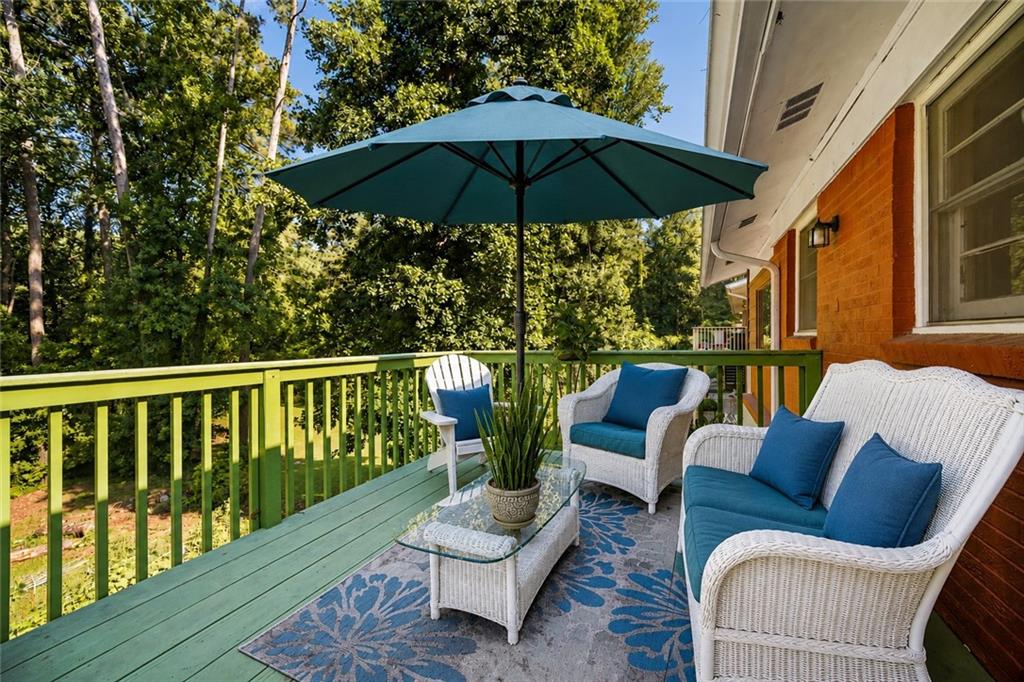 452 Kenridge Circle Property Photo 4