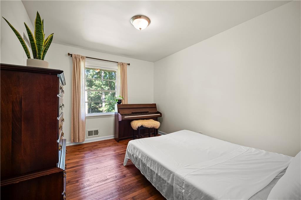 452 Kenridge Circle Property Photo 8