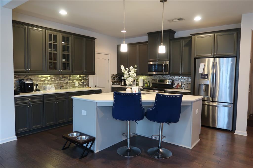 5740 Radford Loop Property Photo 9