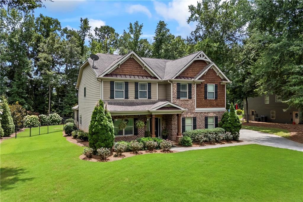 672 Callie Circle Property Photo 3