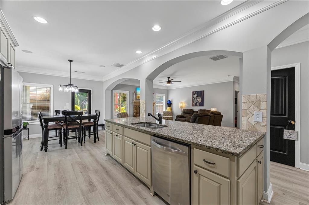 672 Callie Circle Property Photo 14