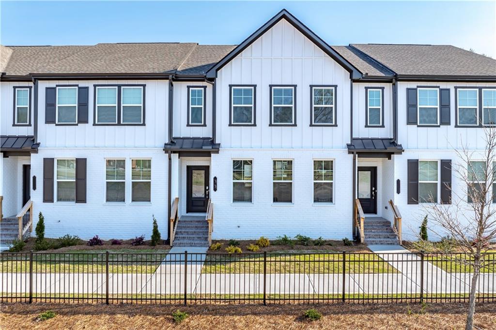 33 Constitution Avenue Property Photo 1