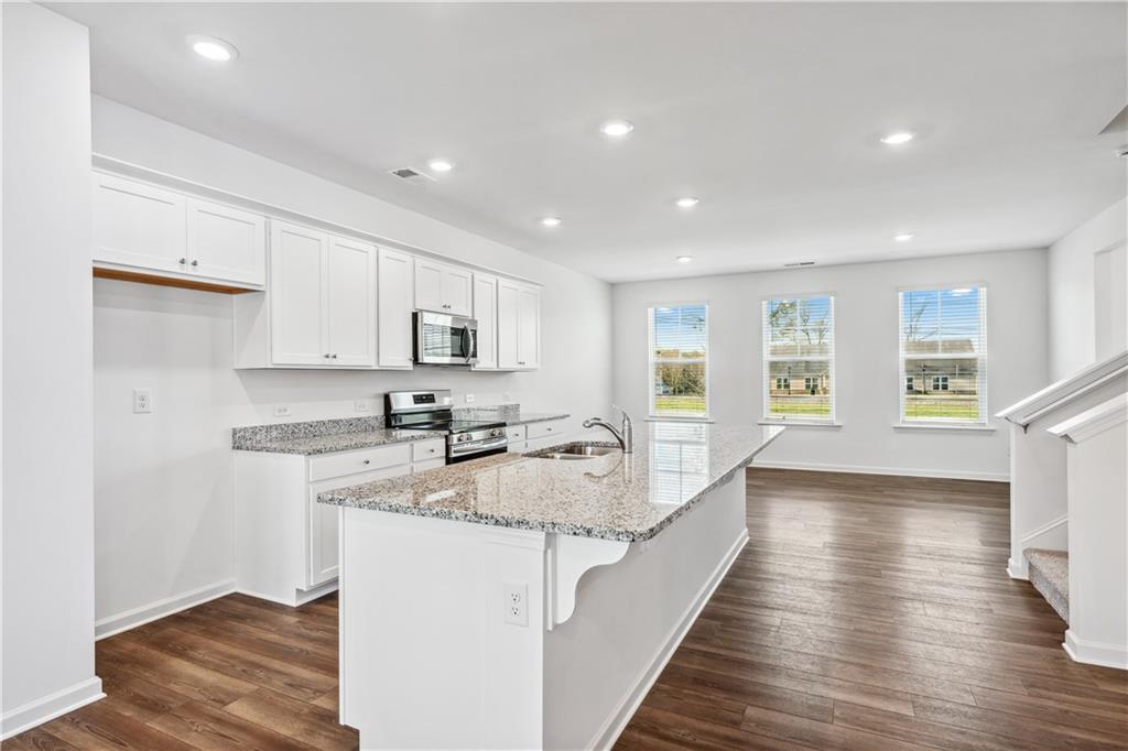 33 Constitution Avenue Property Photo 7