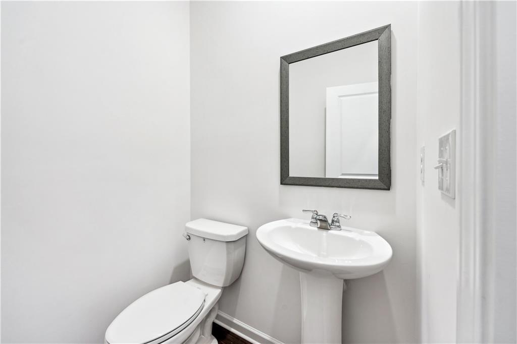 33 Constitution Avenue Property Photo 10